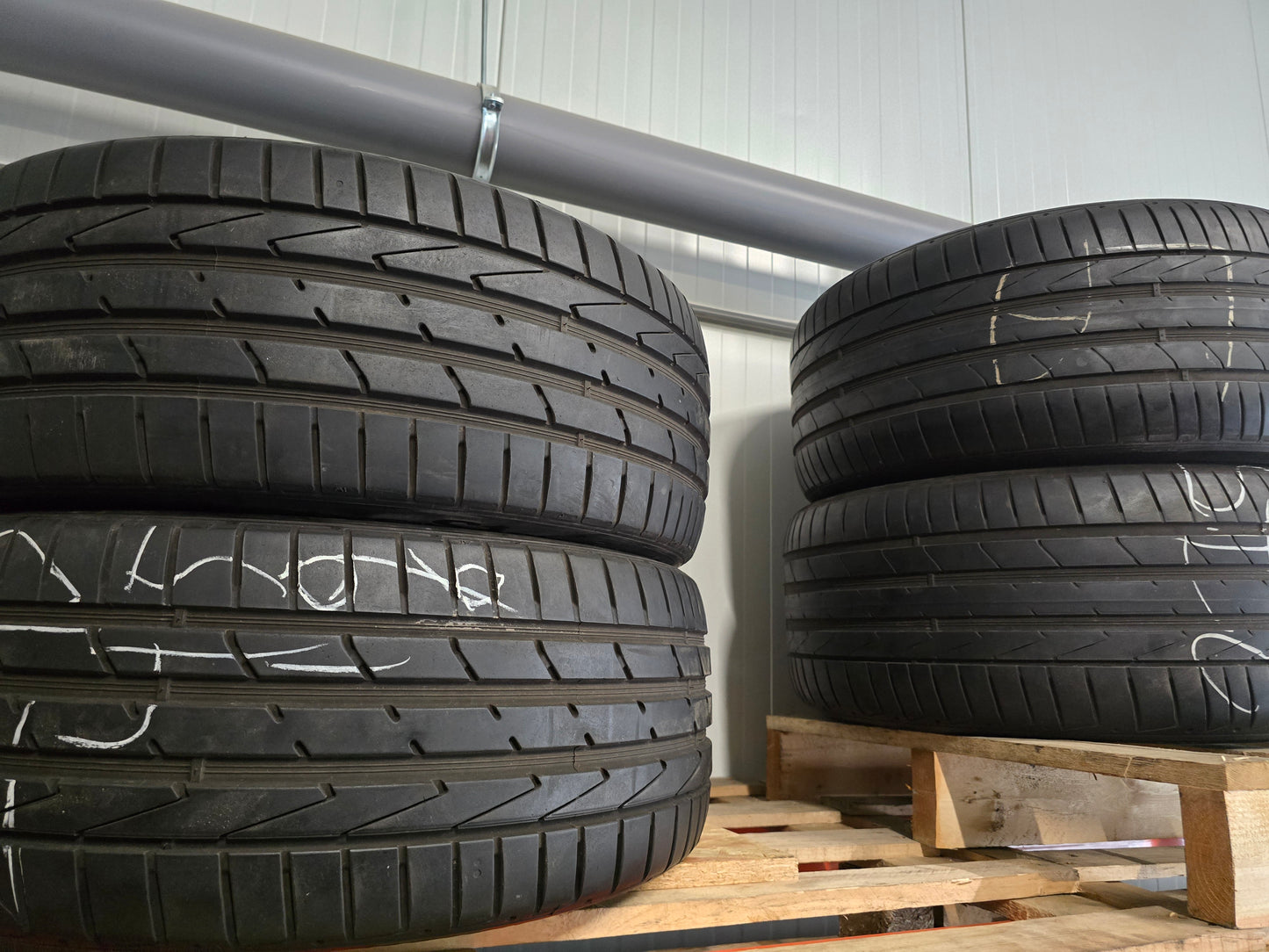 Breedset zomerbanden 245/45R19 & 275/40R19 Hankook