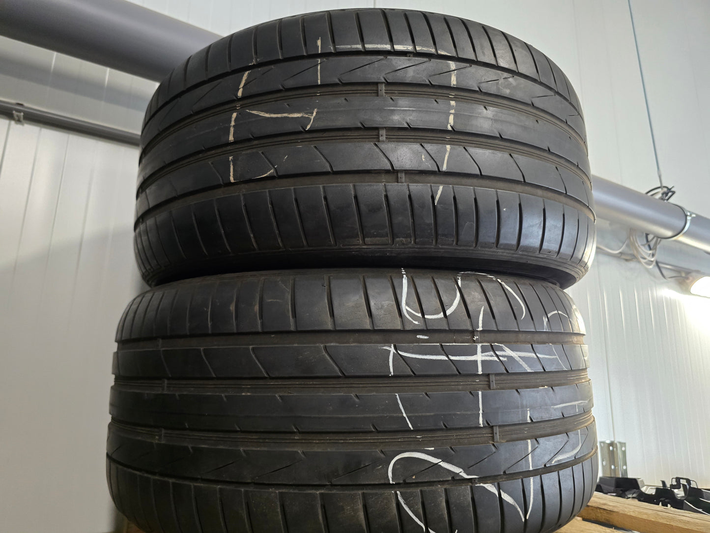 Breedset zomerbanden 245/45R19 & 275/40R19 Hankook