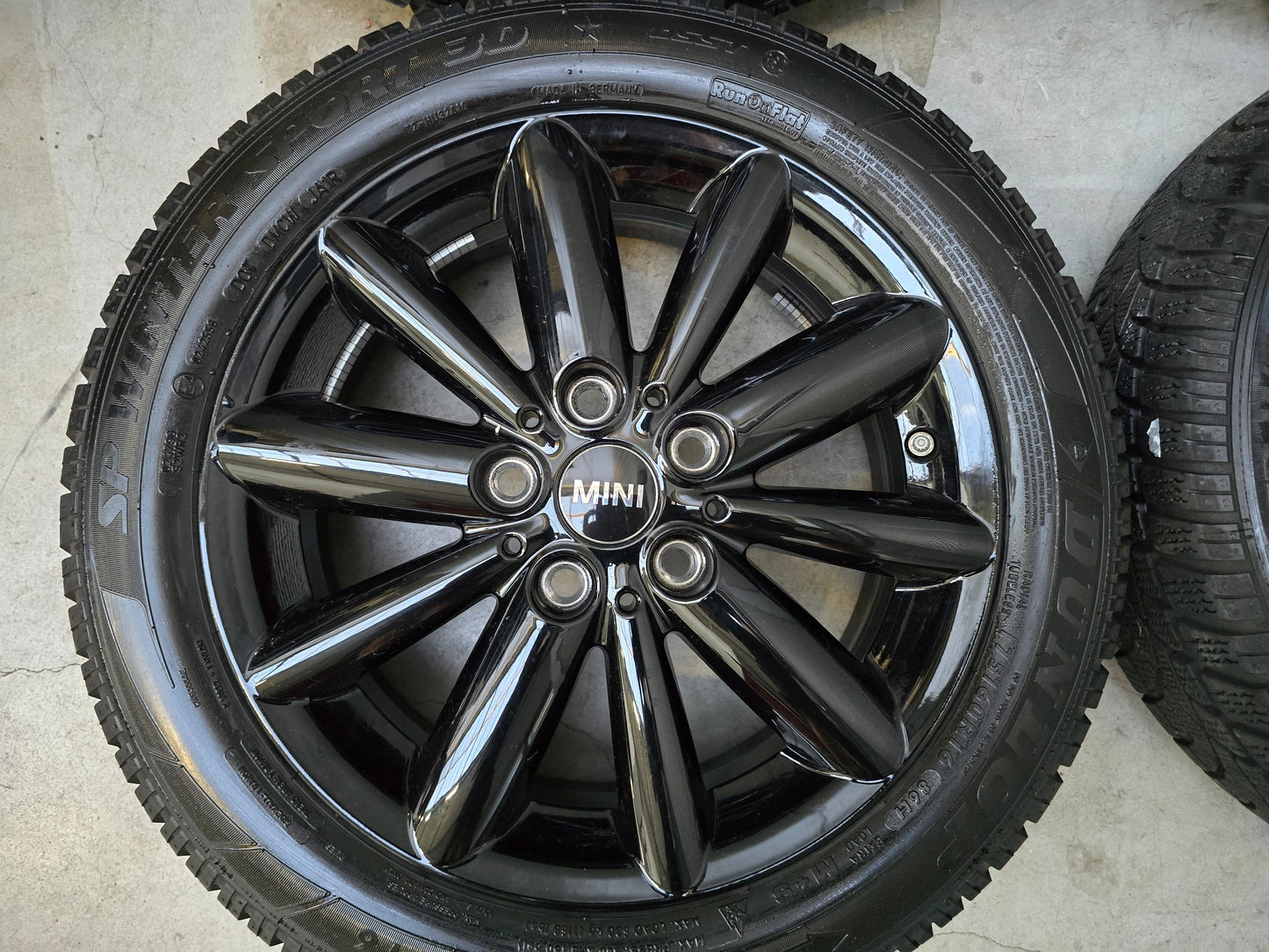 Mini Electric / Cooper / One Winterbanden 16 inch 5x112