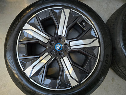 Demo BMW IX 21 inch velgen zomerbanden 1011 velgen