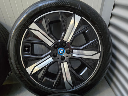 Demo BMW IX 21 inch velgen zomerbanden 1011 velgen