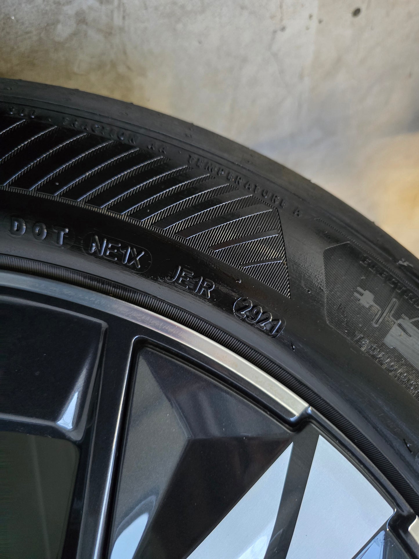 Demo BMW IX 21 inch velgen zomerbanden 1011 velgen