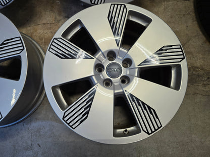 Demo Audi Q3 A5 A6 E-Tron 19 inch velgen Audi Sport