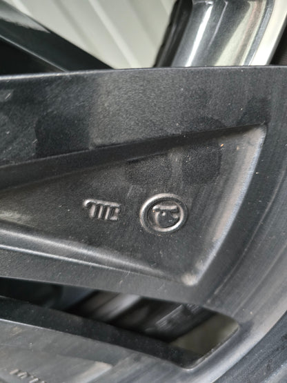 Skoda Enyac Betria Supernova 21 inch velgen zomerbanden breedset