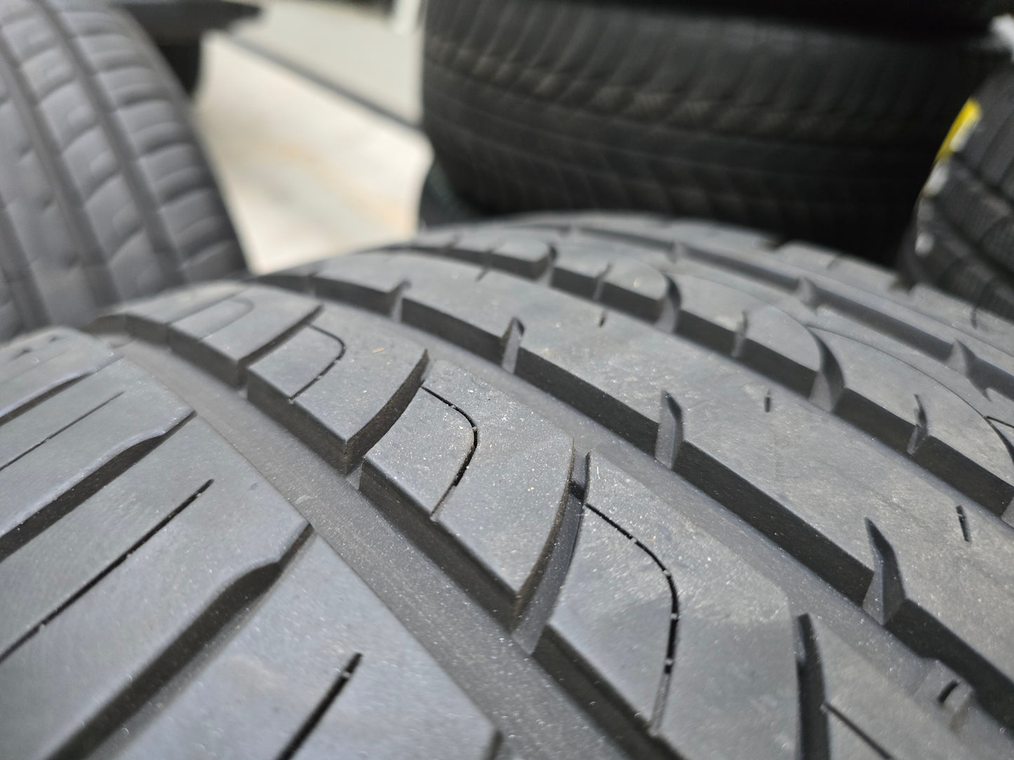 Goodride Zomerbanden breedset 245/40R18 & 275/40R18 NIEUWSTAAT