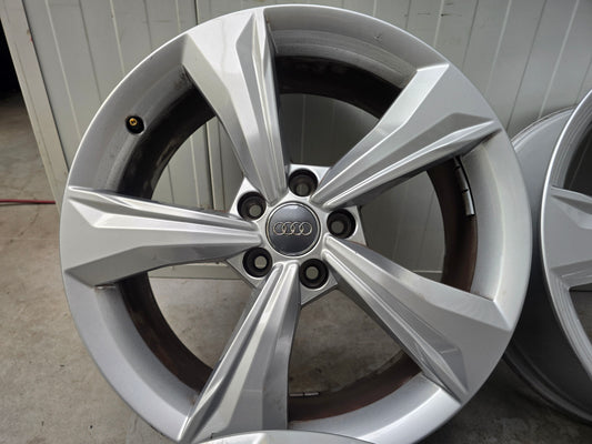 Demo Audi Q3 Q5 A5 E-Tron 19 inch velgen Audi Nieuwstaat