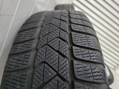 VW Caddy Golf Passat Jetta Audi A3 17 inch winterbanden 5x112 7mm