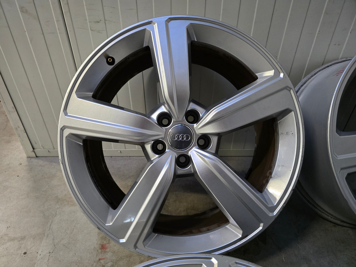 Demo Audi A6 Q3 Q5 A5 E-Tron 20 inch velgen Audi Nieuwstaat 2