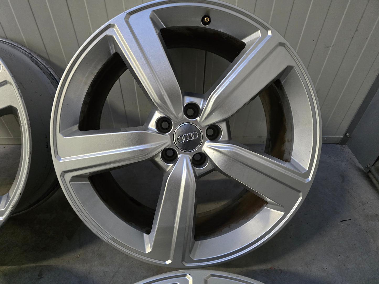 Demo Audi A6 Q3 Q5 A5 E-Tron 20 inch velgen Audi Nieuwstaat 2