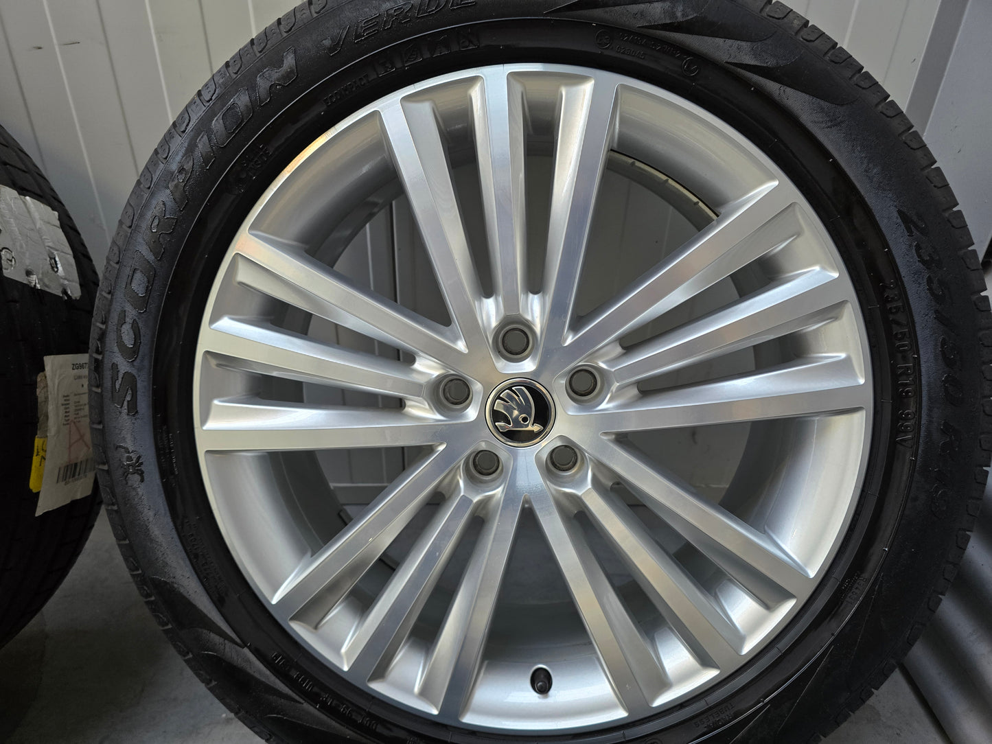 Demo 19 inch zomerbanden Skoda Kodiaq Tiguan Q3 Tarraco
