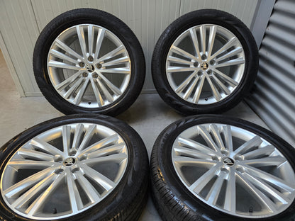 Demo 19 inch zomerbanden Skoda Kodiaq Tiguan Q3 Tarraco