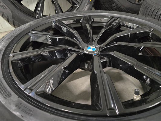 BMW X5 G05 X6 G06 20 inch NIEUWE Winterbanden 740M velgen zwart