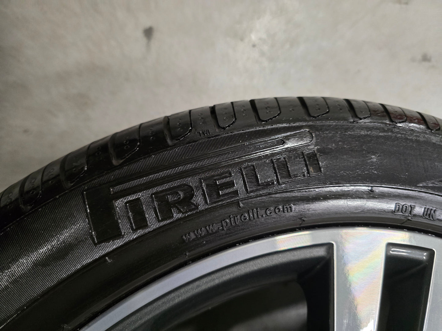 NIEUW Audi Q5 A6 e-tron  20 inch zomerbanden Sport velgen 5x112