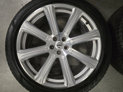Demo Volvo XC90 21 inch velgen zomerbanden 5x108