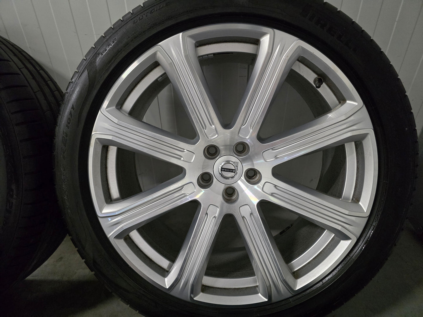 Demo Volvo XC90 21 inch velgen zomerbanden 5x108