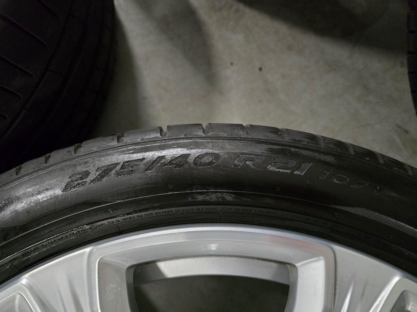 Demo Volvo XC90 21 inch velgen zomerbanden 5x108