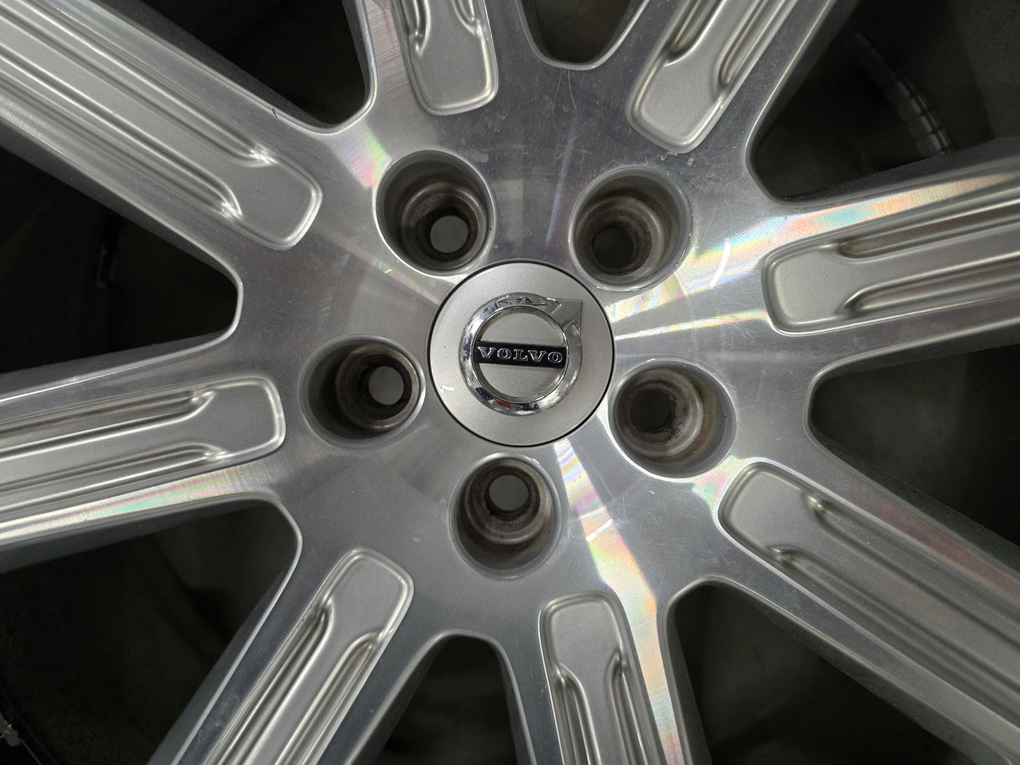 Demo Volvo XC90 21 inch velgen zomerbanden 5x108