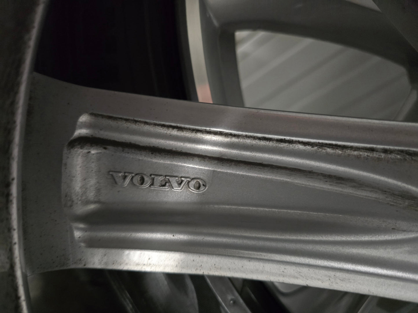 Demo Volvo XC90 21 inch velgen zomerbanden 5x108