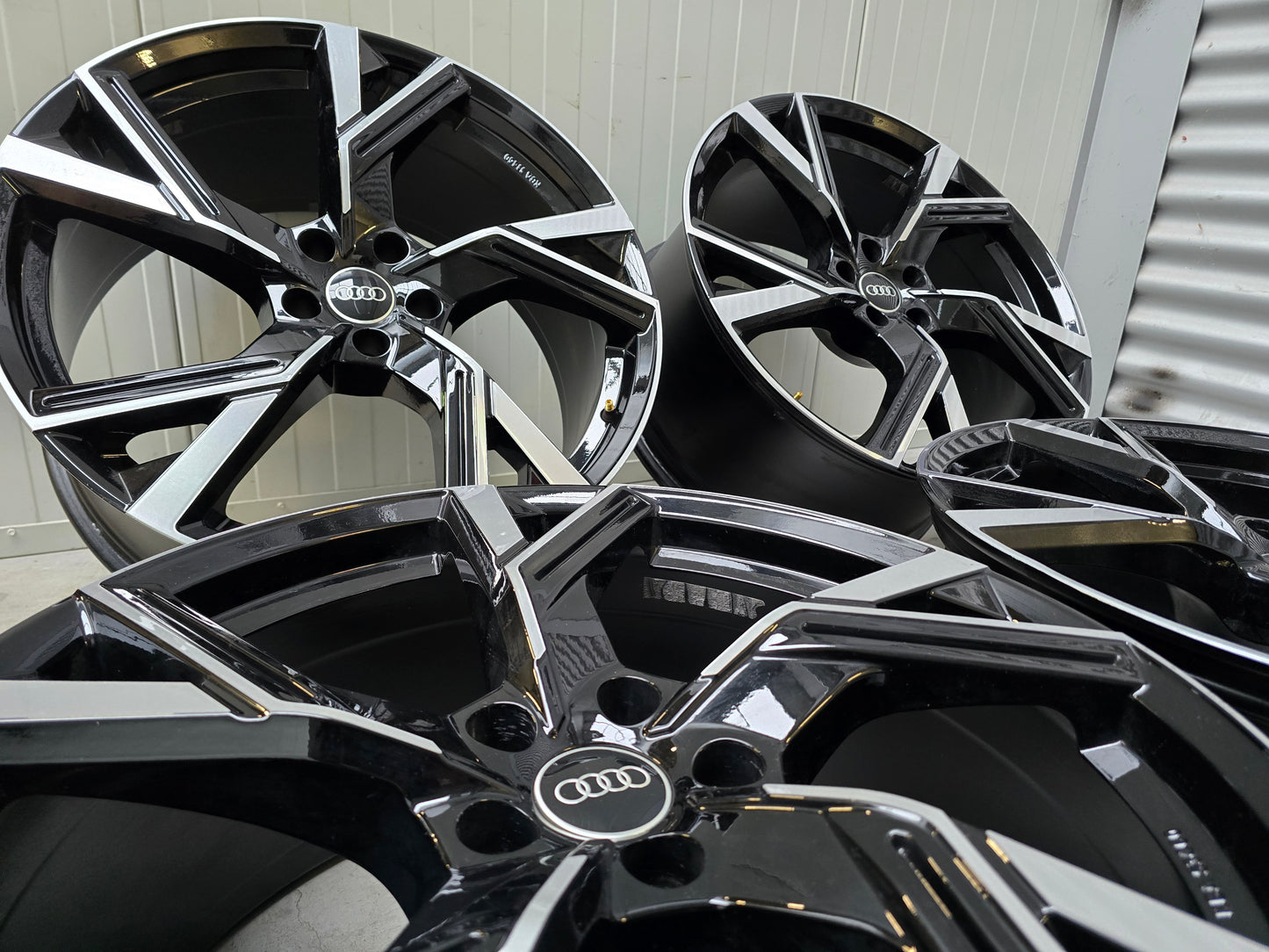 Audi E-Tron Q7 21 inch 9.5J ET36 5x112 velgen Diamond cut