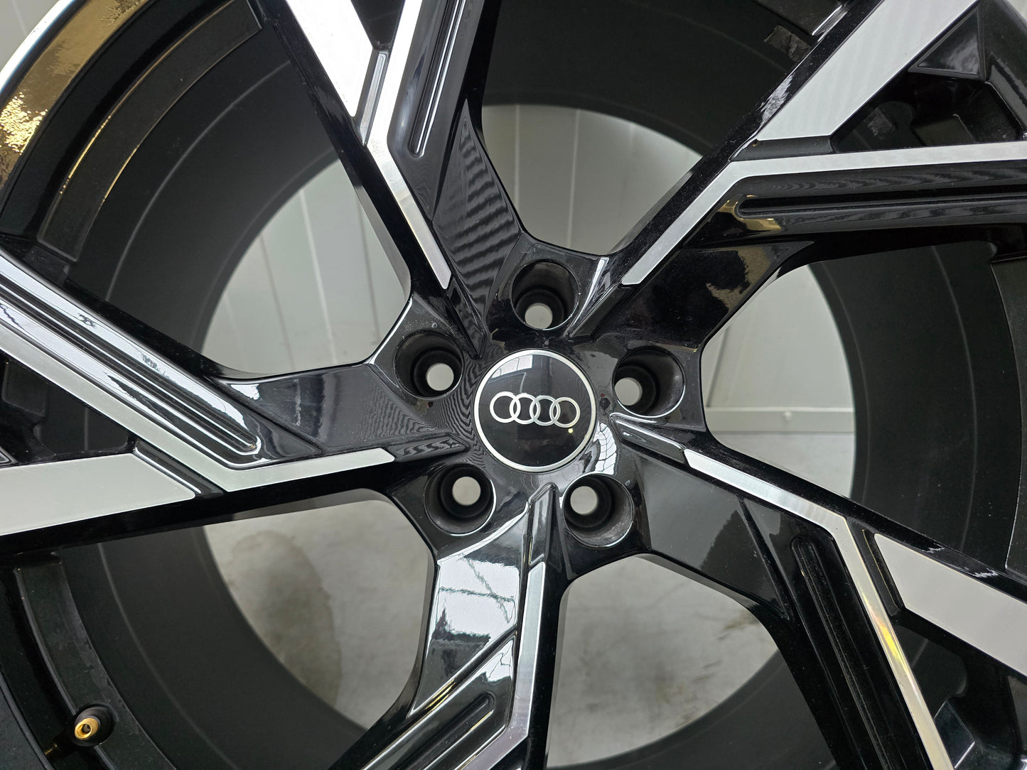 Audi E-Tron Q7 21 inch 9.5J ET36 5x112 velgen Diamond cut