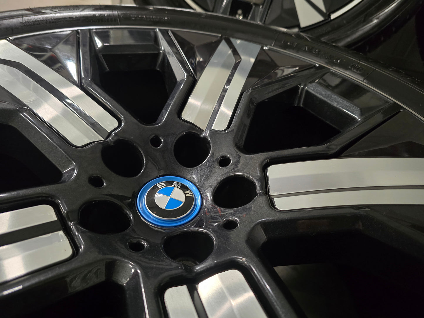 BMW iX 21 inch velgen winterbanden 1011 DEMO 7.5mm