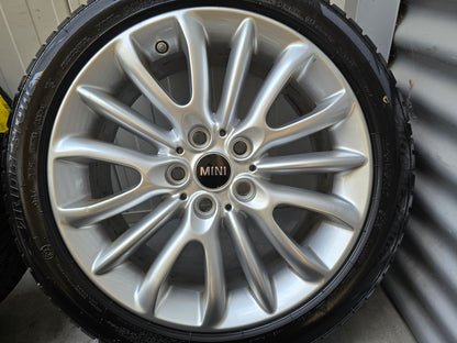 Mini Cooper / One / Clubman 17 inch Winterbanden 7mm