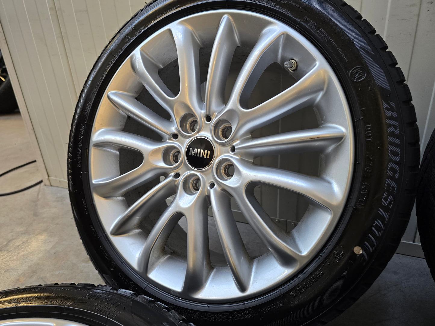 Mini Cooper / One / Clubman 17 inch Winterbanden 7mm