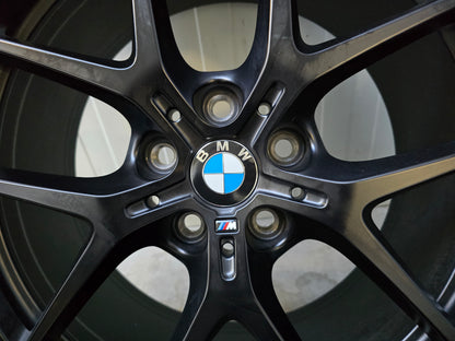 Demo BMW 1 serie F40 F70 2 serie 18 inch 554M velgen winterbanden 8mm