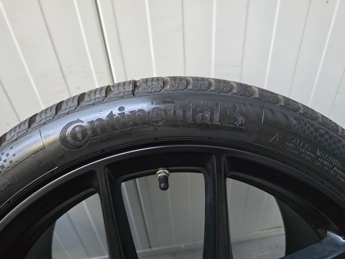 Demo BMW 1 serie F40 F70 2 serie 18 inch 554M velgen winterbanden 8mm