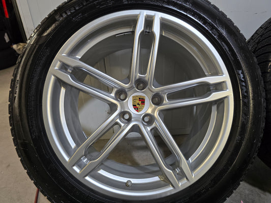 Porsche Macan (2014-) 19 inch winterbanden (N0) breedset OEM