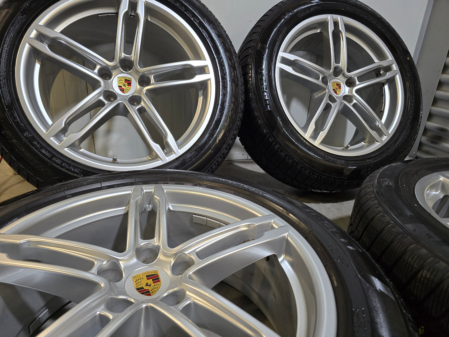 Porsche Macan (2014-) 19 inch winterbanden (N0) breedset OEM