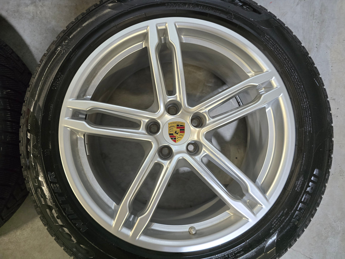 Porsche Macan (2014-) 19 inch winterbanden (N0) breedset OEM