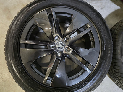 Skoda Enyac VW ID4,5, 7, Buzz Audi Q4 19 inch velgen winterbanden breedset black