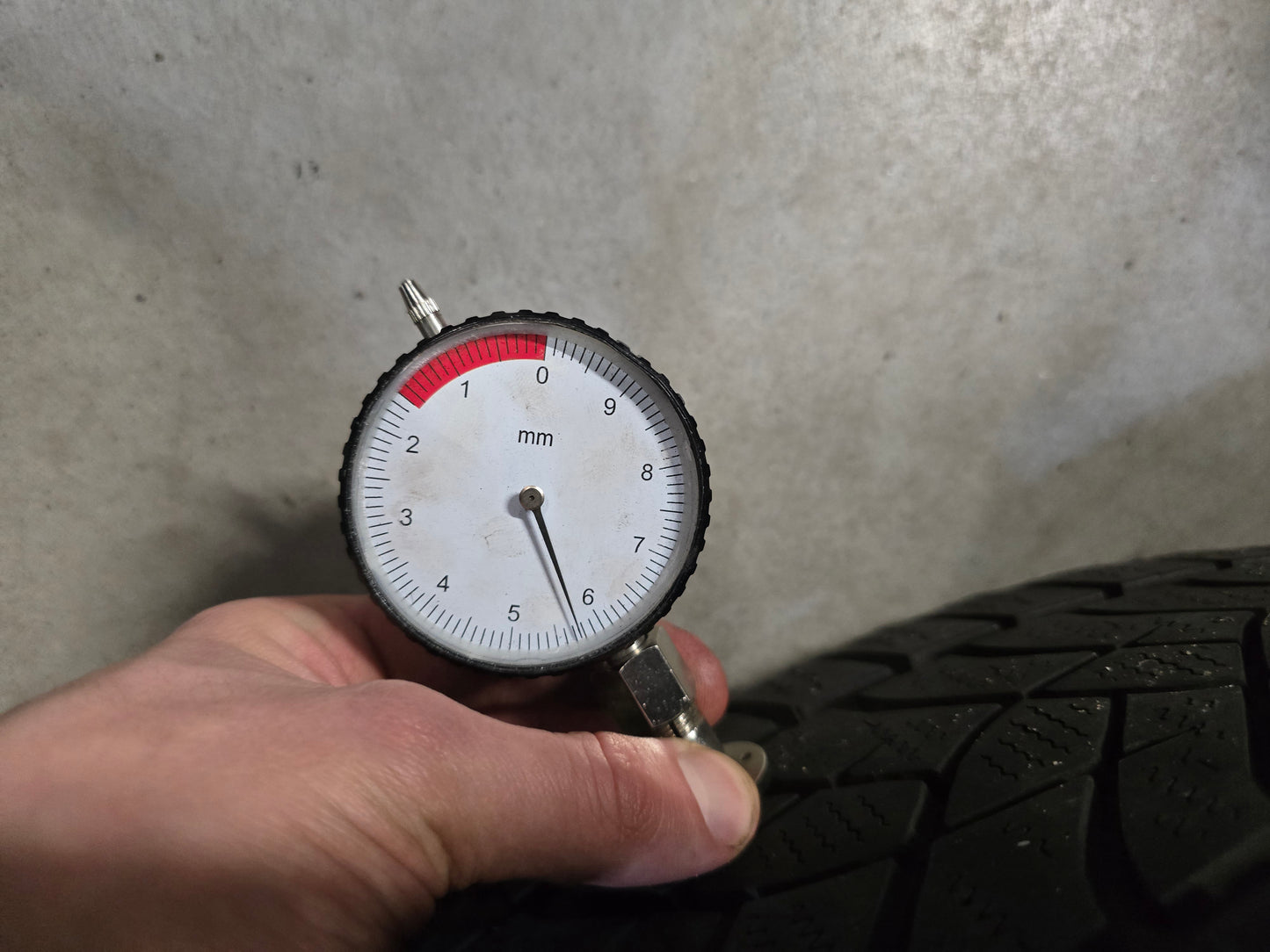 BMW 1 serie F40 2 serie 18 inch Winterbanden 711M velgen