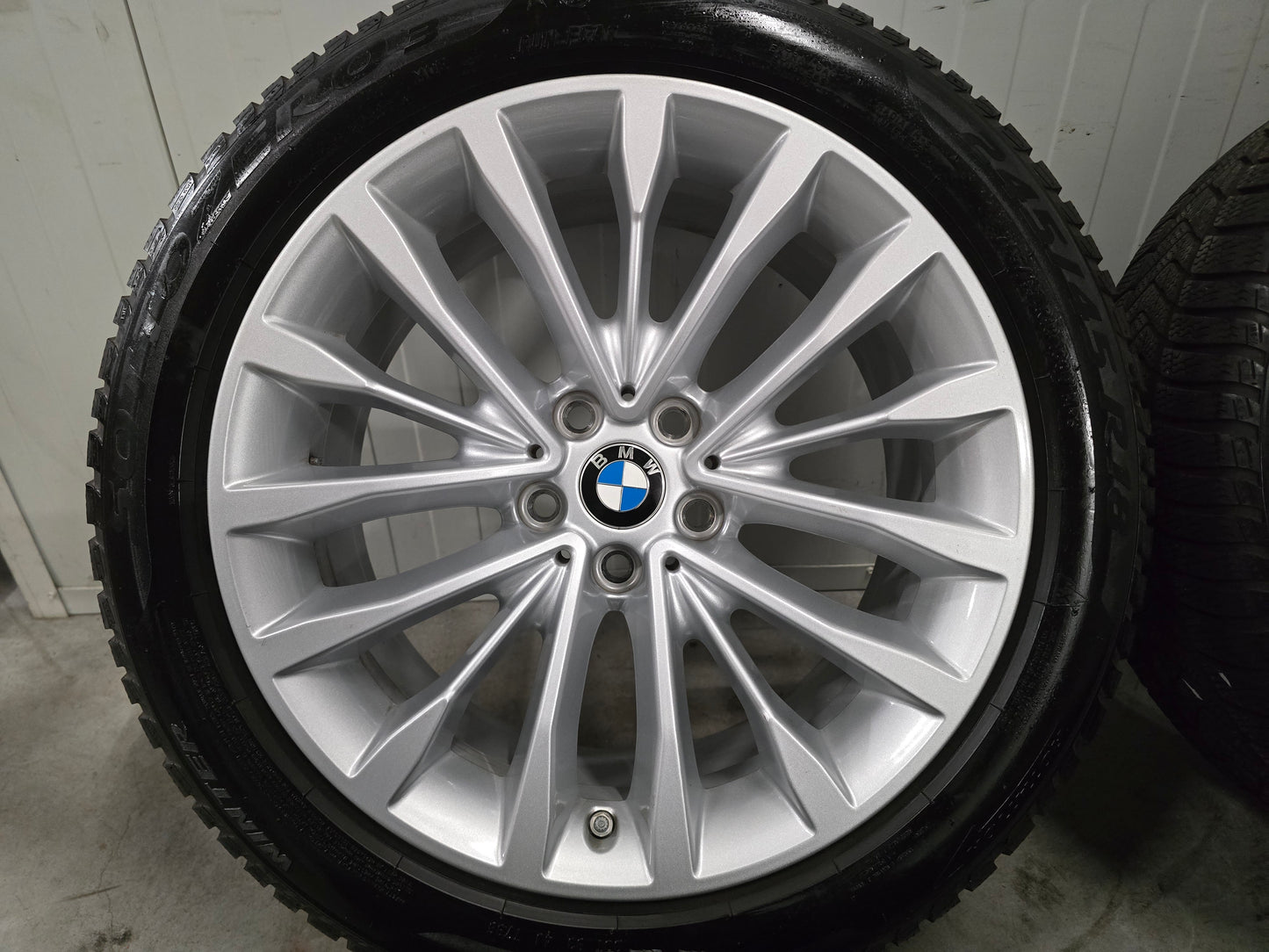 BMW 5 serie G30 G31 i4 18 inch Winterbanden 632 DEMO