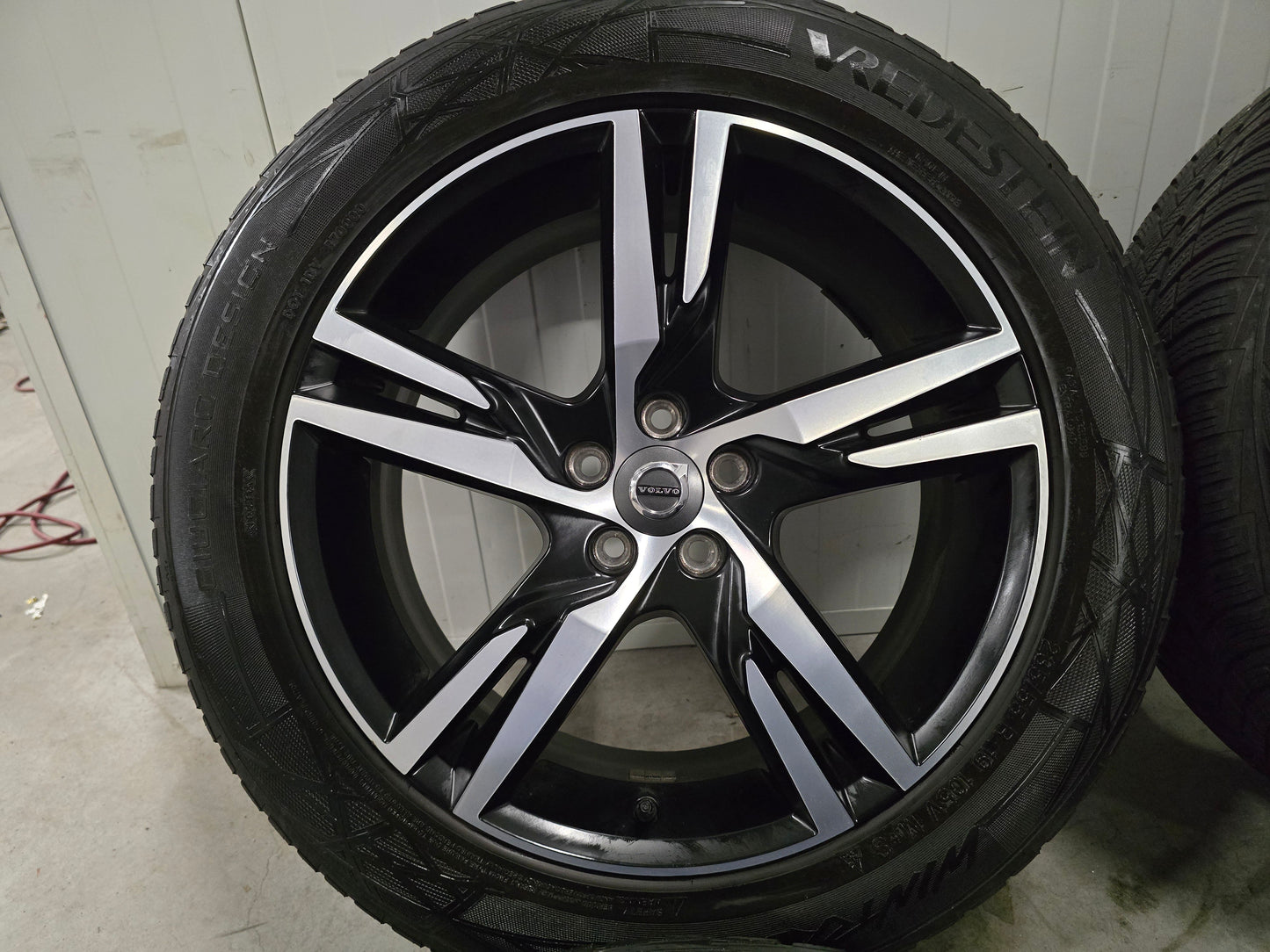 Volvo XC40 V90 CC EX30 CC winterbanden 19 inch