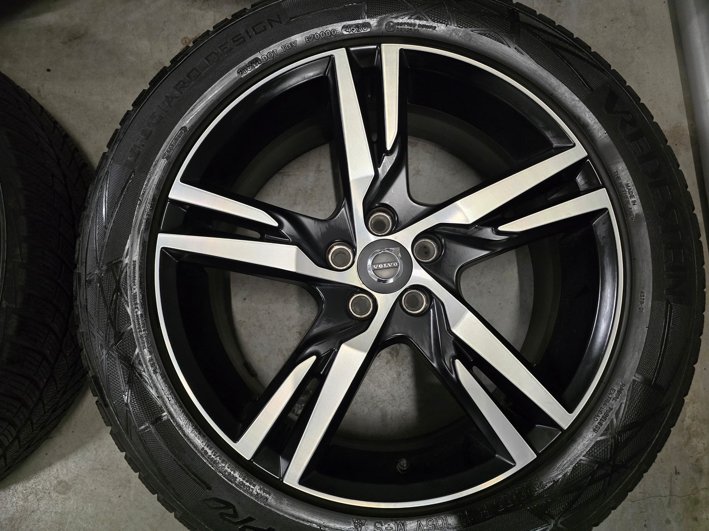 Volvo XC40 V90 CC EX30 CC winterbanden 19 inch