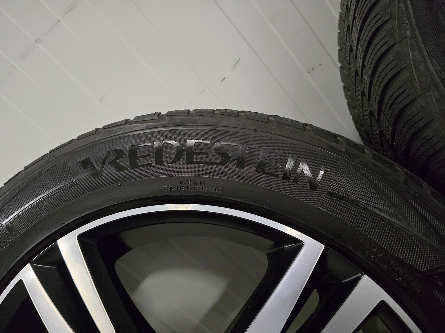Volvo XC40 V90 CC EX30 CC winterbanden 19 inch