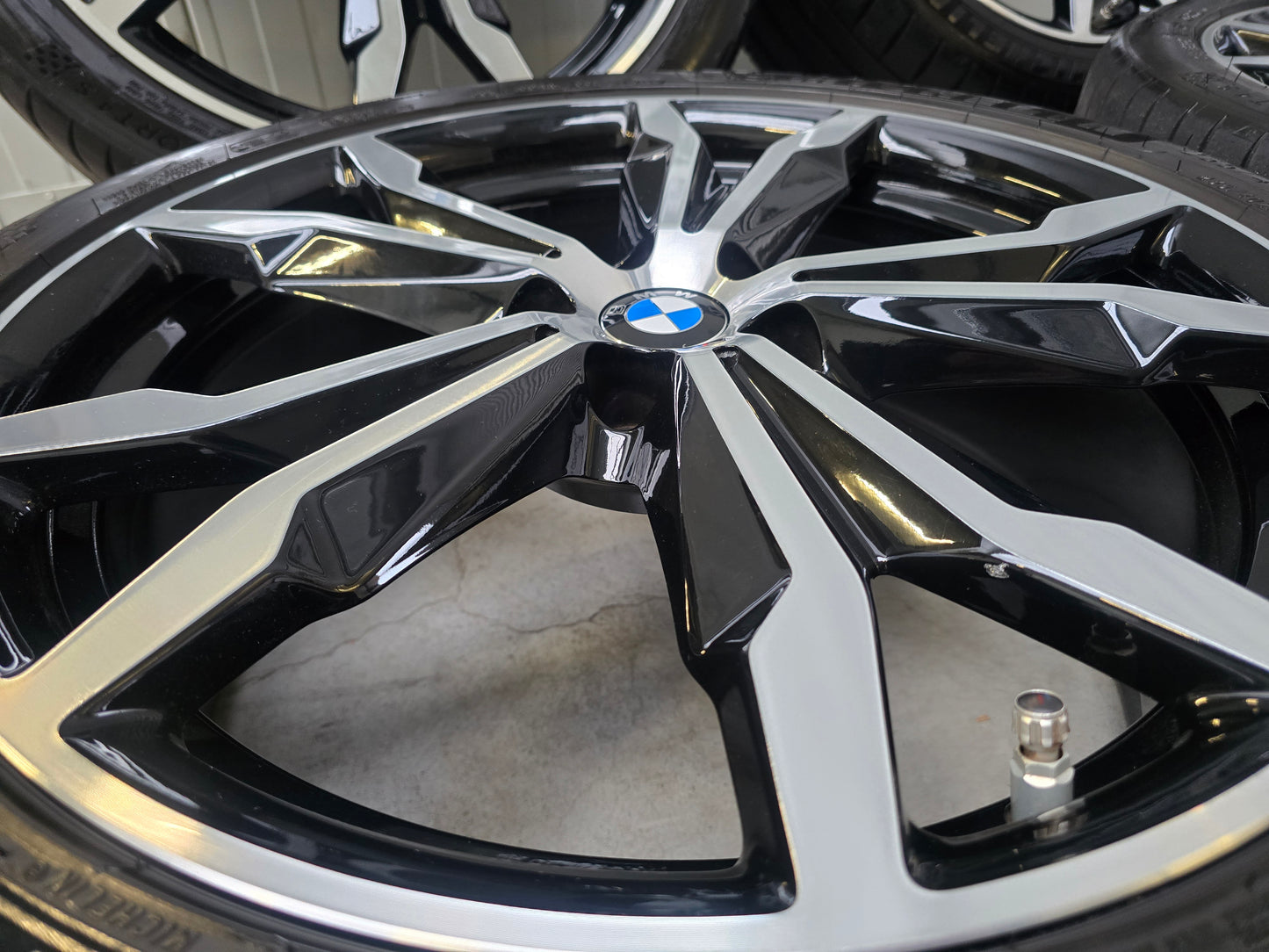 DEMO BMW X1 F48 X2 F39 20 inch 716M velgen Zomerbanden