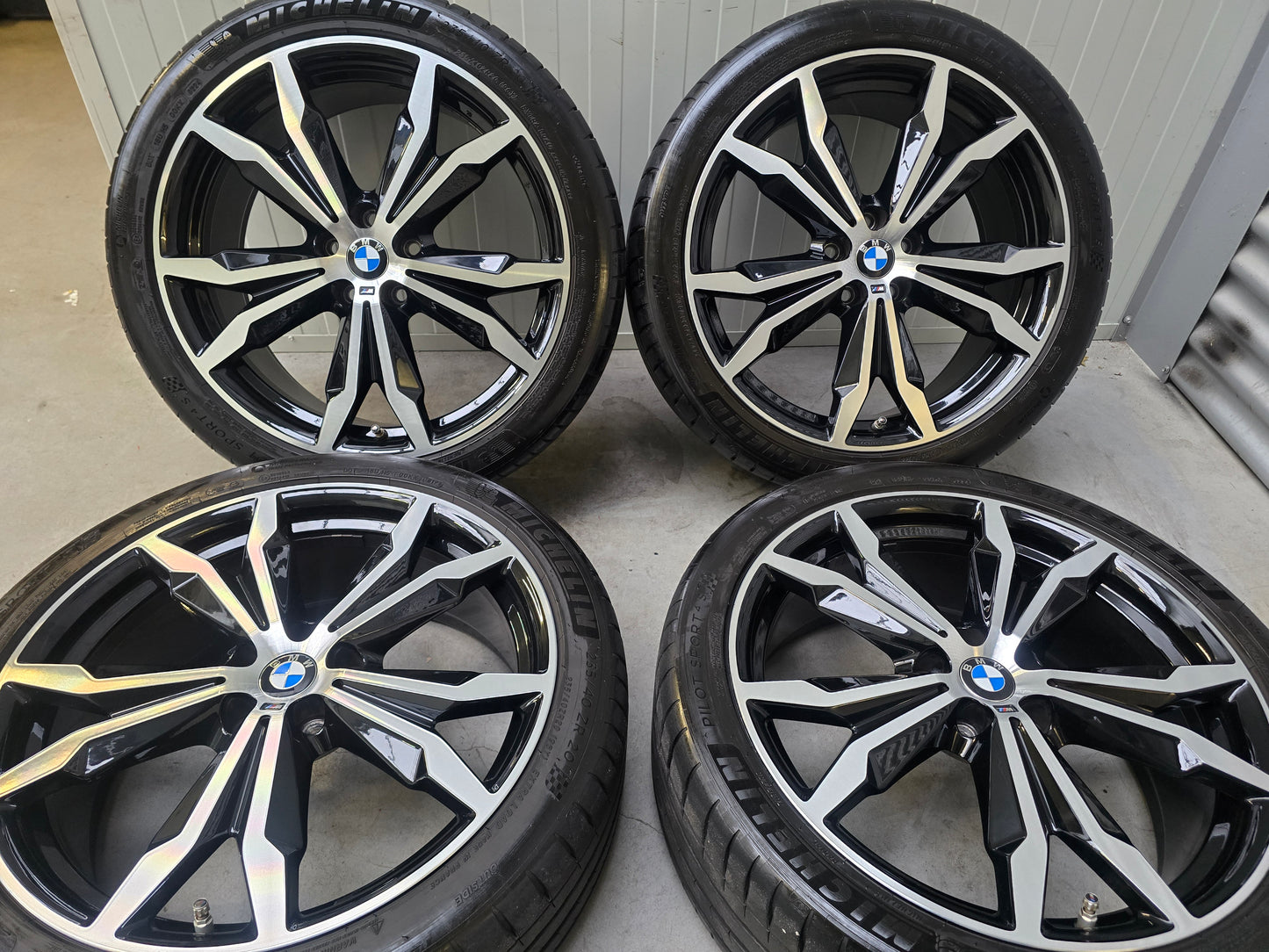 DEMO BMW X1 F48 X2 F39 20 inch 716M velgen Zomerbanden