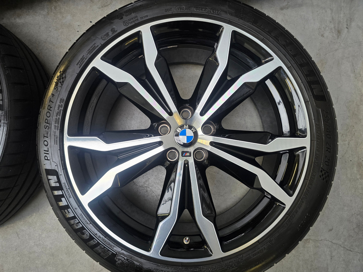 DEMO BMW X1 F48 X2 F39 20 inch 716M velgen Zomerbanden