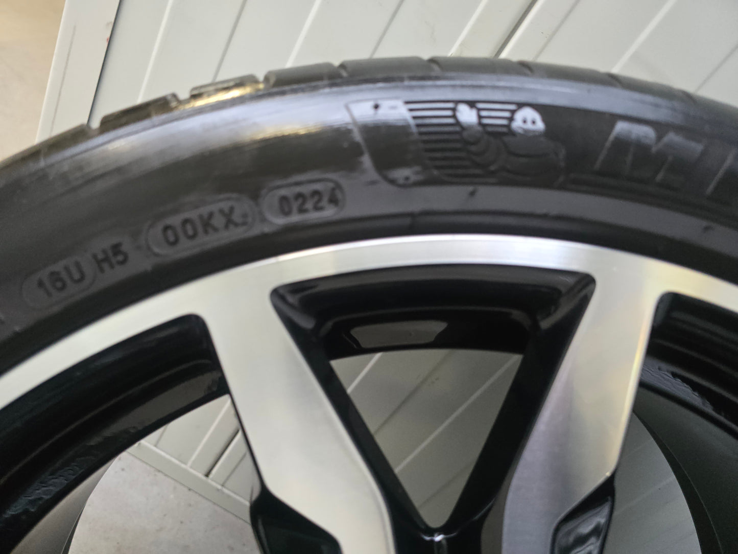 DEMO BMW X1 F48 X2 F39 20 inch 716M velgen Zomerbanden