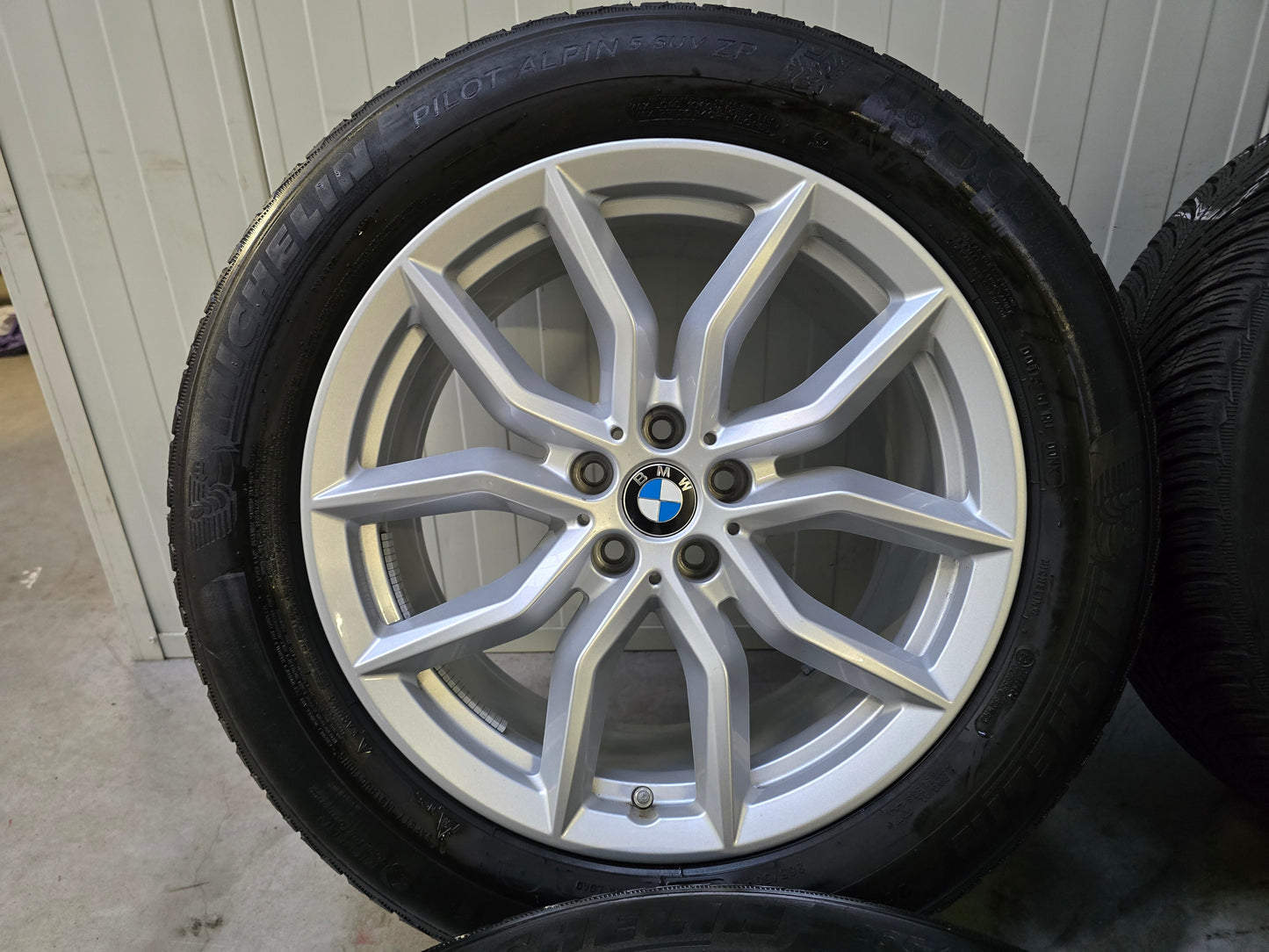 Demo BMW X5 G05 X6 G06 19 inch winterbanden 734 velgen
