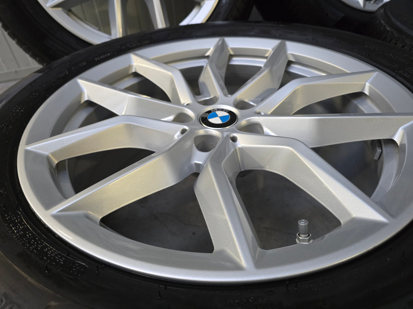 Demo BMW X5 G05 X6 G06 19 inch winterbanden 734 velgen