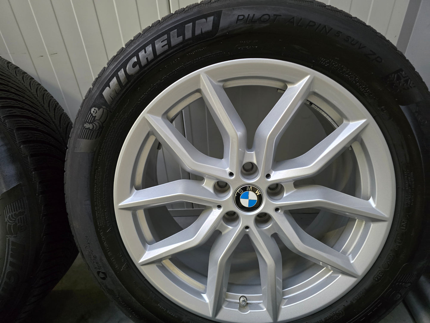 Demo BMW X5 G05 X6 G06 19 inch winterbanden 734 velgen