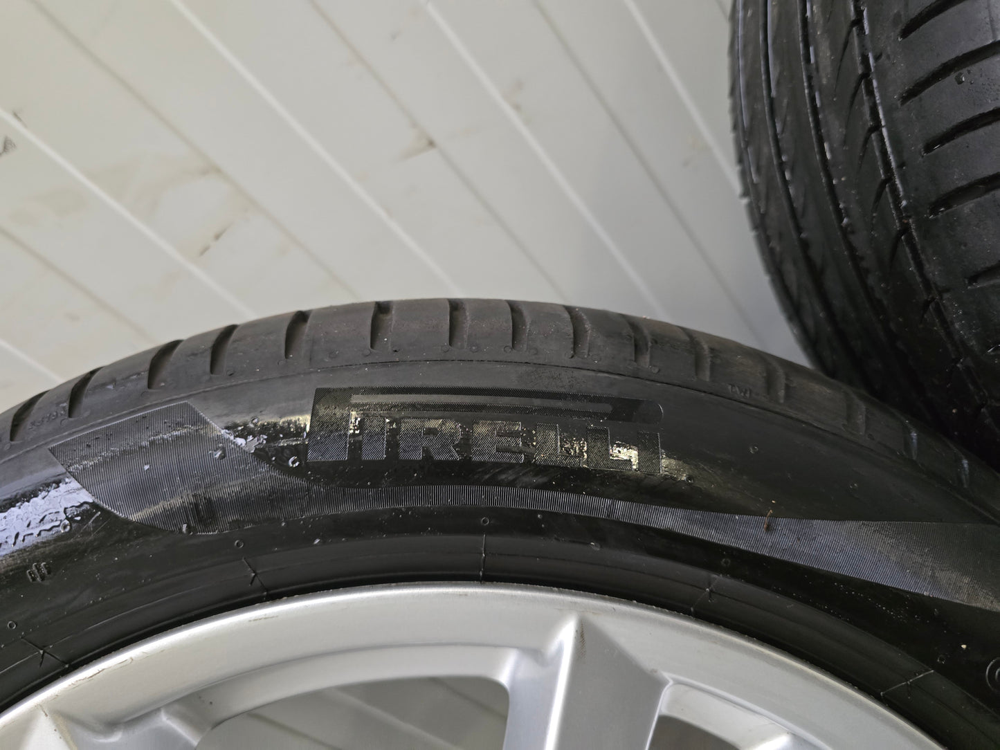 Volkswagen Transporter T5 T6 18 inch zomerbanden Pirelli