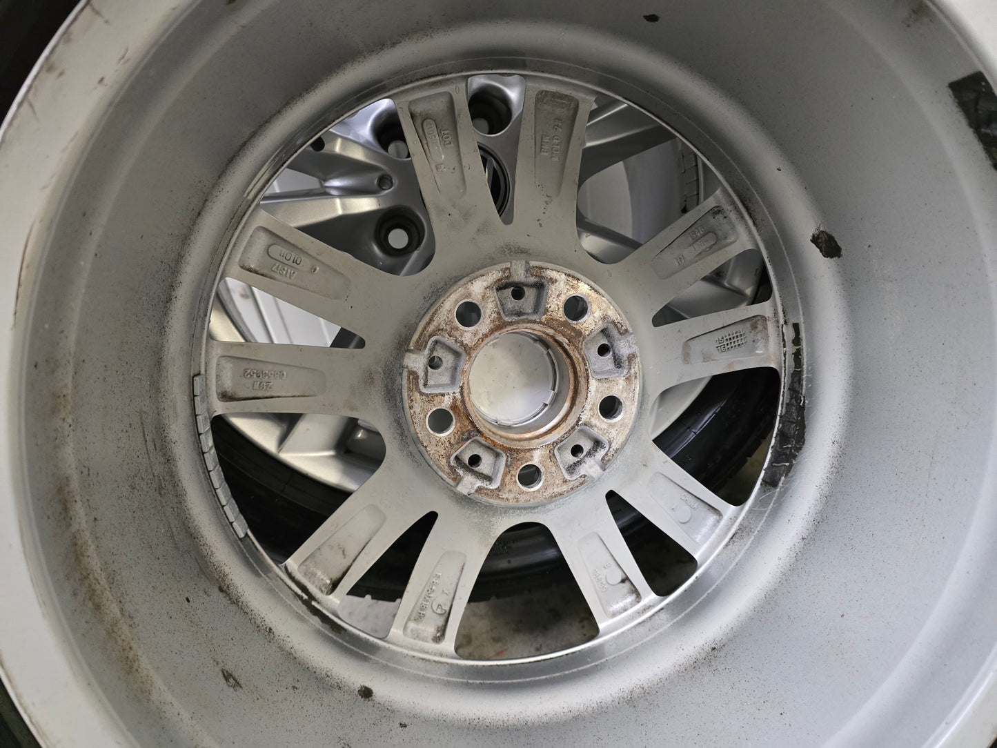 Volkswagen Transporter T5 T6 18 inch zomerbanden Pirelli