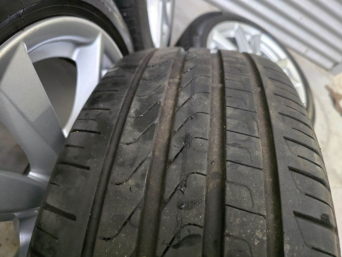 Volkswagen Transporter T5 T6 18 inch zomerbanden Pirelli