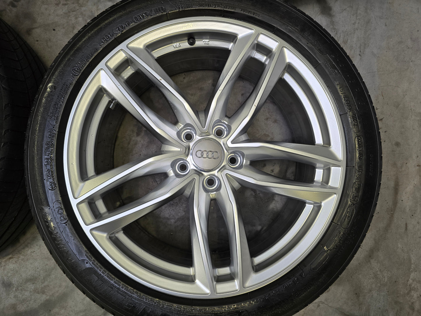 Audi A6 A7 Q3 Q5 19 inch velgen zomerbanden