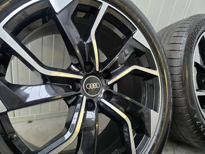 DEMO Audi Q3 A6 19 inch velgen zomerbanden 5x112